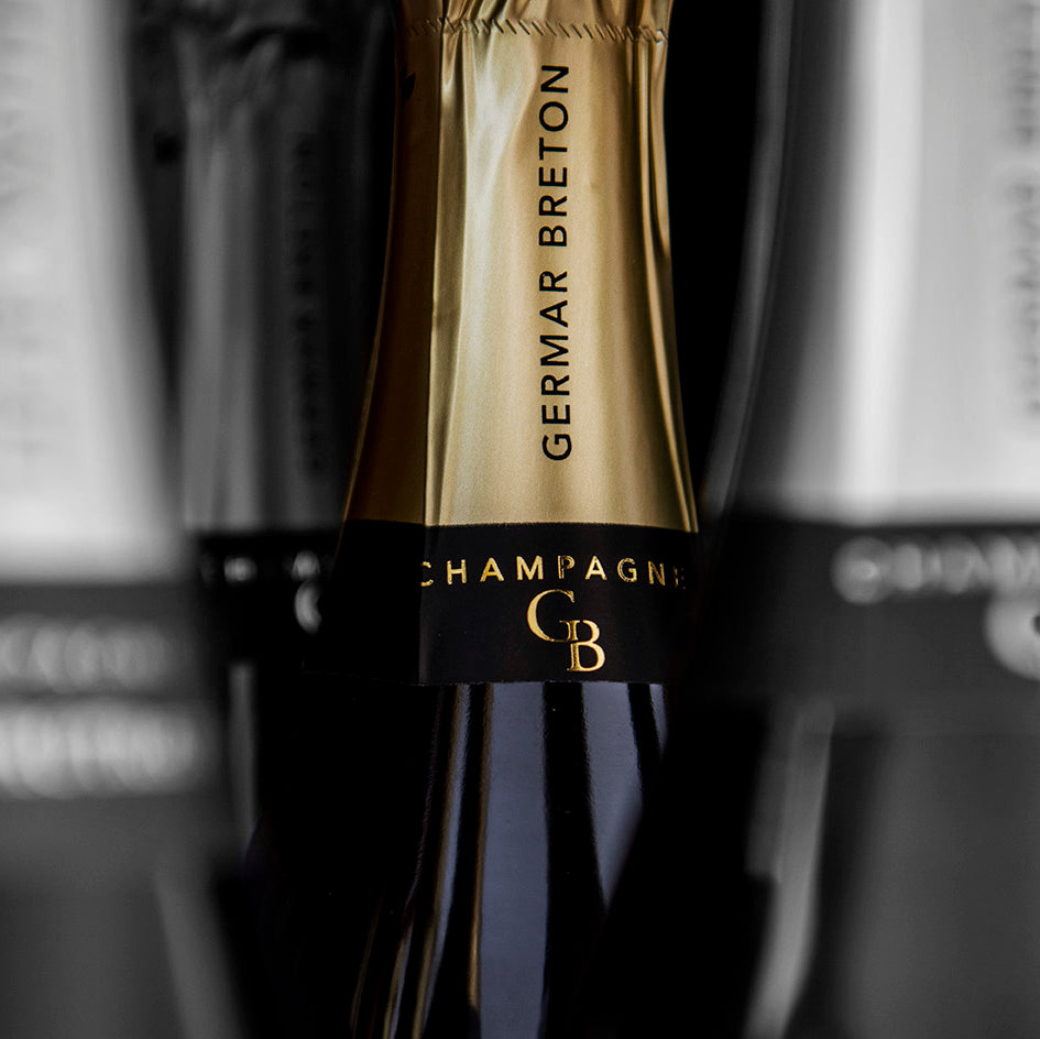 Find your sparkling wine at Old Chapel Cellars with our range of Champagne, prosecco and Cremant