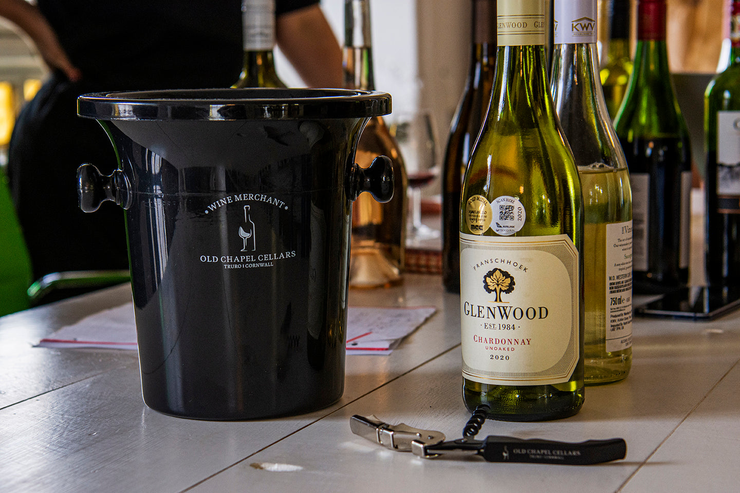 A Beginners Guide To Tasting Wine. Part 2 - How to taste wine