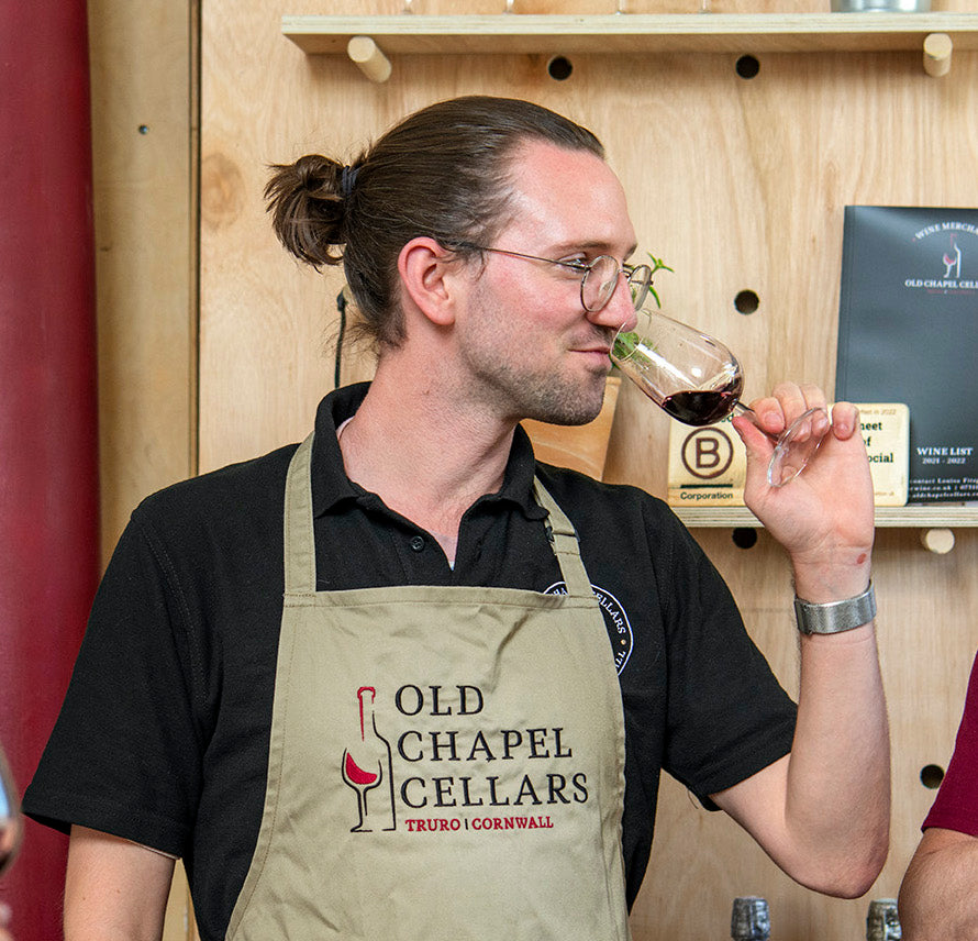 Cornwall Wine Centre is a collaborative school of wine based in Cornwall. It brings the skill set of some of the best educators in the county together to be able to offer WSET education and bespoke programs for your company or individual needs. 
